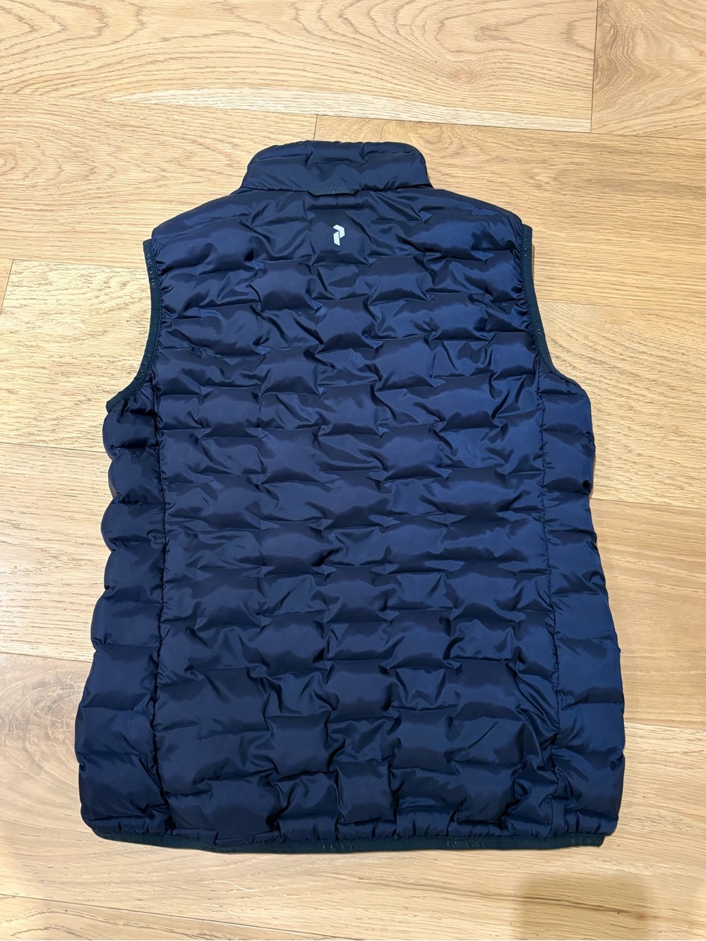Peak Performance Navy Lightweight Puffer Vest Womens Size M - Picture 2 of 4